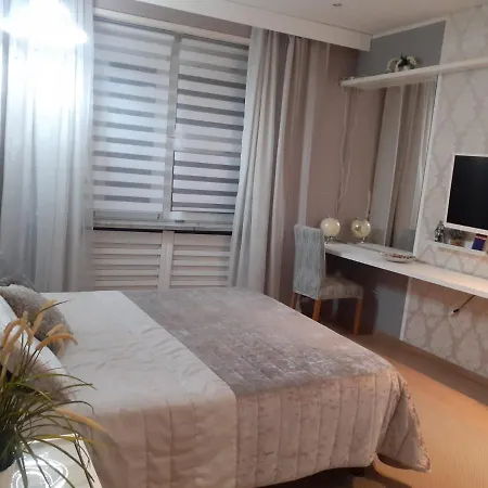 House- Vicino-pala Alpitour -centro Apartment